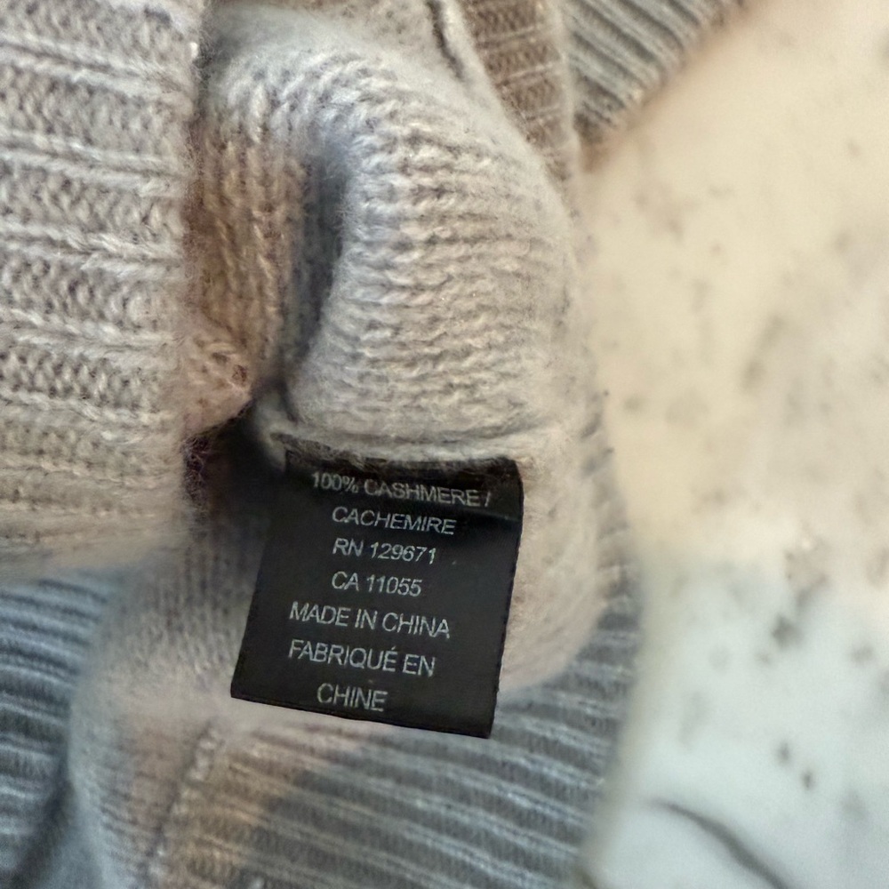 Skull Cashmere Gray Crew Neck Sweater - Picture 3 of 4